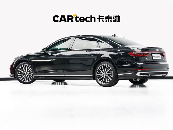 Фото 6 - Audi A8