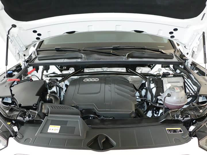 Фото 9 - Audi Q5L