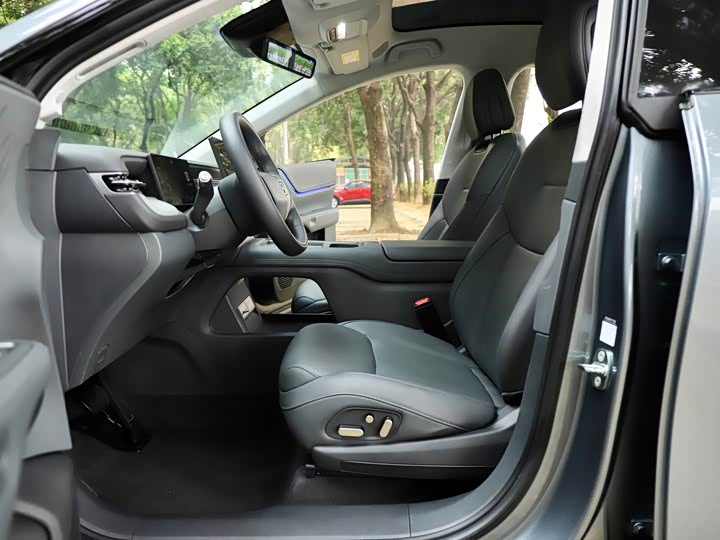 Фото 9 - XPeng G6