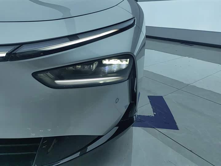 Фото 5 - XPeng F57