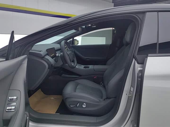 Фото 9 - XPeng F57