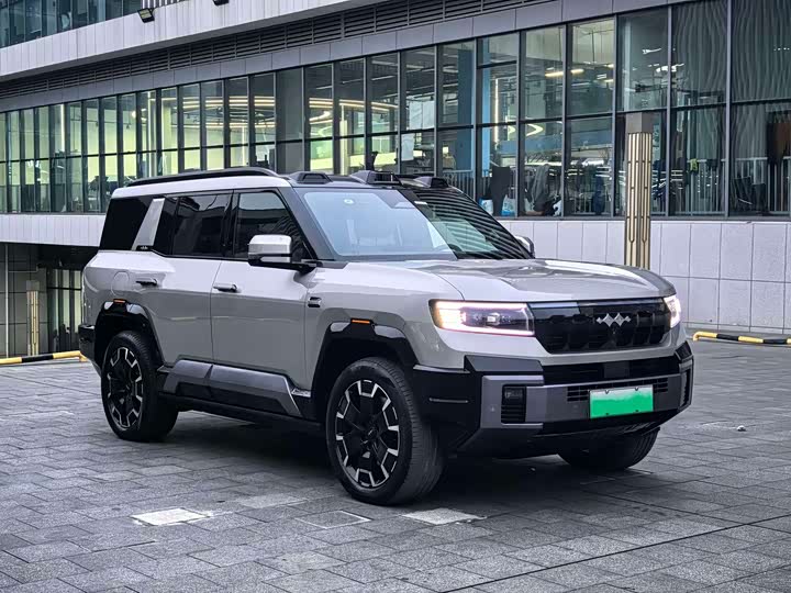 Фото 3 - BYD FangChengBao Leopard 8