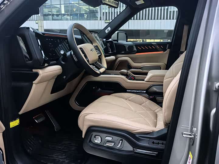 Фото 4 - BYD FangChengBao Leopard 8