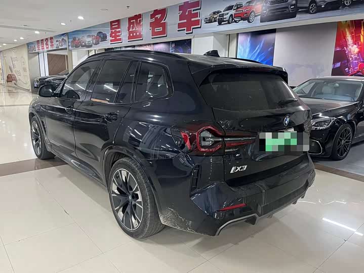 Фото 3 - BMW iX3