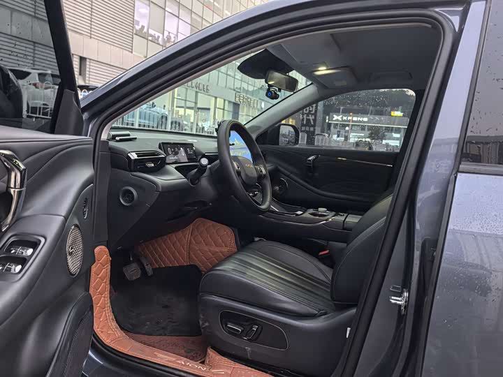 Фото 8 - GAC Aion V