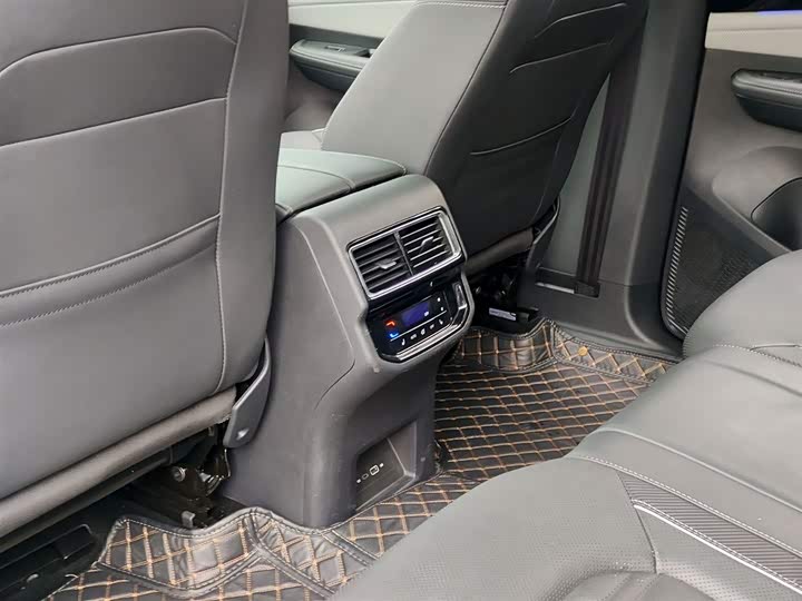 Фото 9 - Volkswagen Teramont X