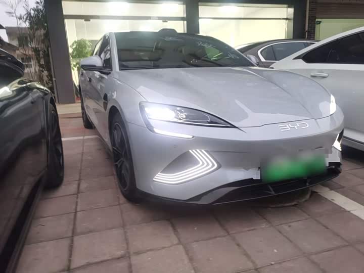 Фото 4 - BYD Seal