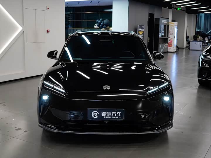 Фото 3 - Nio ET5T