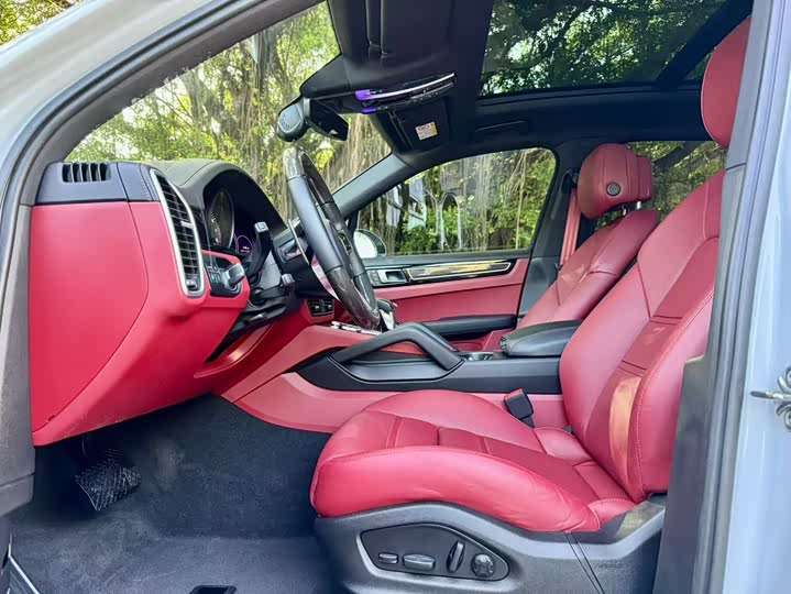 Фото 4 - Porsche Cayenne