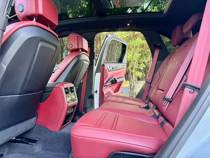 Фото 5 - Porsche Cayenne