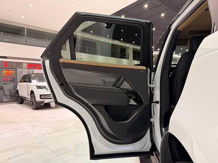 Фото 9 - Land Rover Range Rover Sport