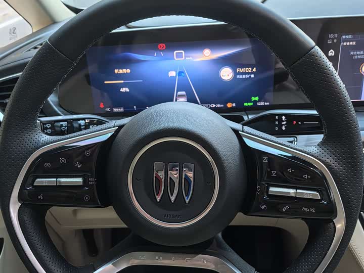 Фото 8 - Buick GL8 Hybrid