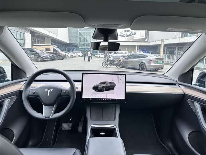 Фото 5 - Tesla Model Y