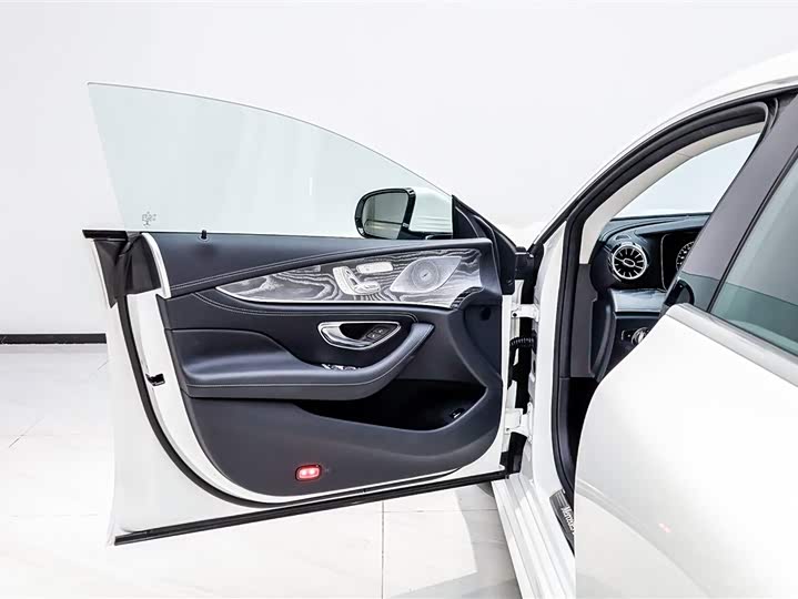 Фото 7 - Mercedes-Benz CLS-Class