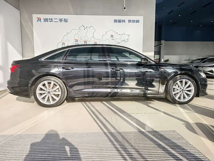 Фото 3 - Audi A6L