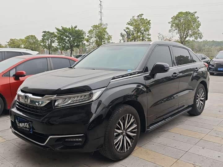 Фото 1 - Honda Avancier