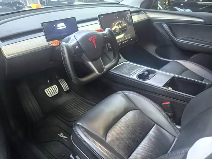 Фото 3 - Tesla Model Y