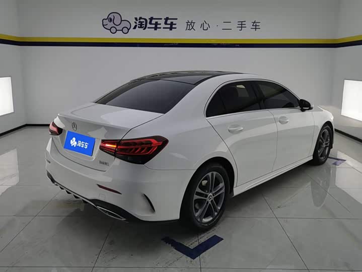 Фото 3 - Mercedes-Benz A-Class