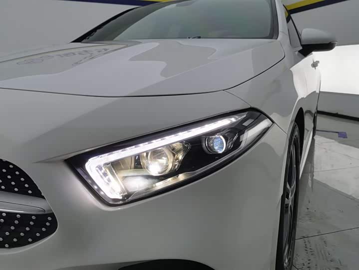 Фото 5 - Mercedes-Benz A-Class