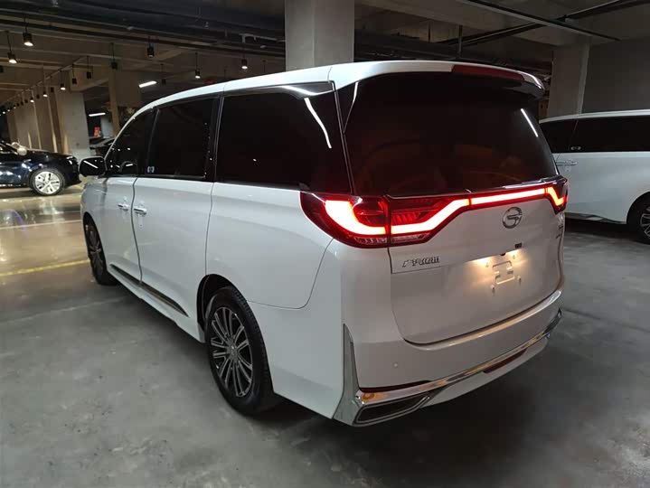 Фото 5 - GAC Trumpchi M8