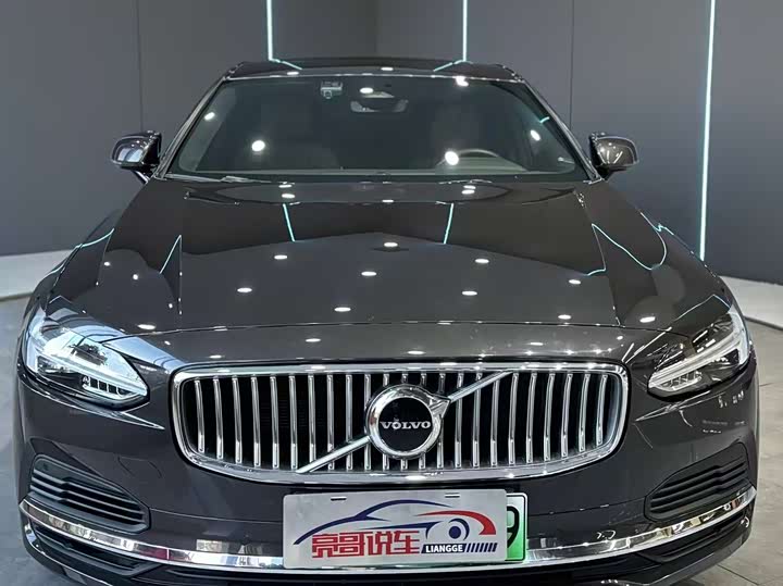 Фото 2 - Volvo S90 Hybrid