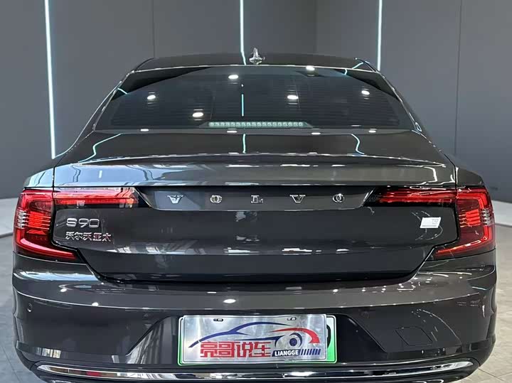 Фото 7 - Volvo S90 Hybrid