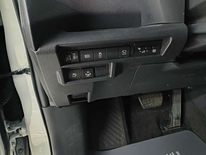 Фото 8 - Toyota Granvia