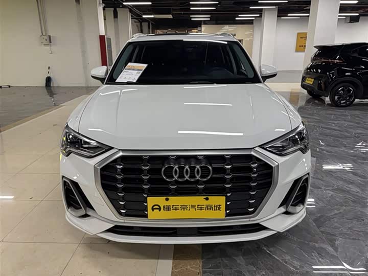 Фото 3 - Audi Q3