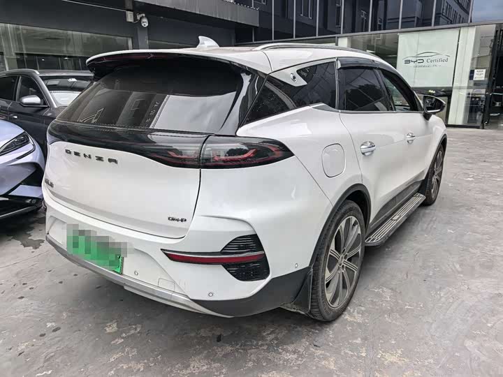 Фото 2 - Denza N8