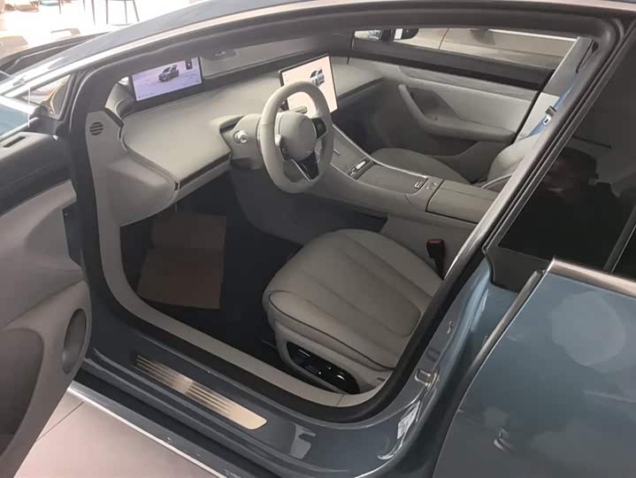 Фото 9 - Luxeed S7