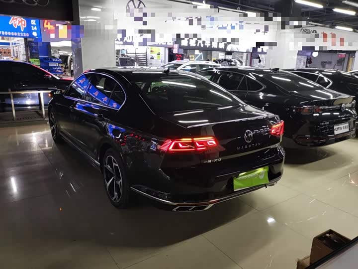 Фото 5 - Volkswagen Magotan