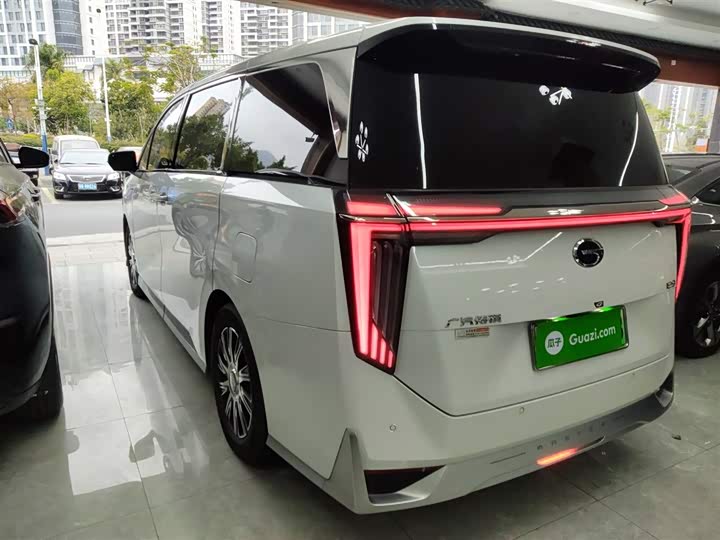 Фото 5 - GAC Trumpchi E9