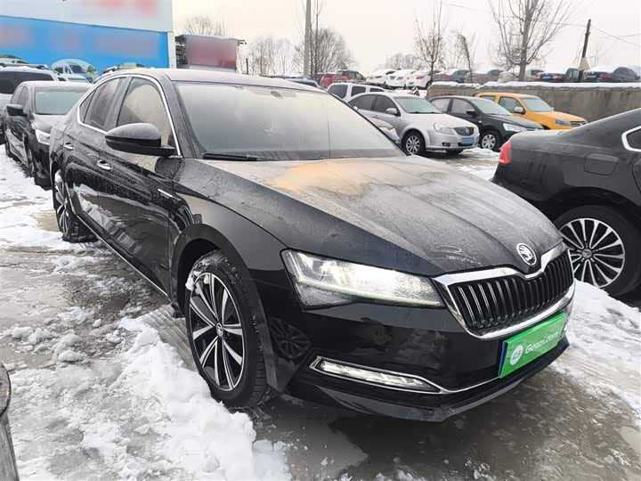 Фото 4 - Skoda Superb