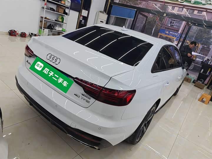 Фото 7 - Audi A4L