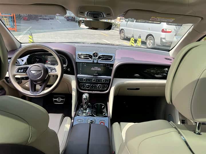 Фото 7 - Bentley Bentayga