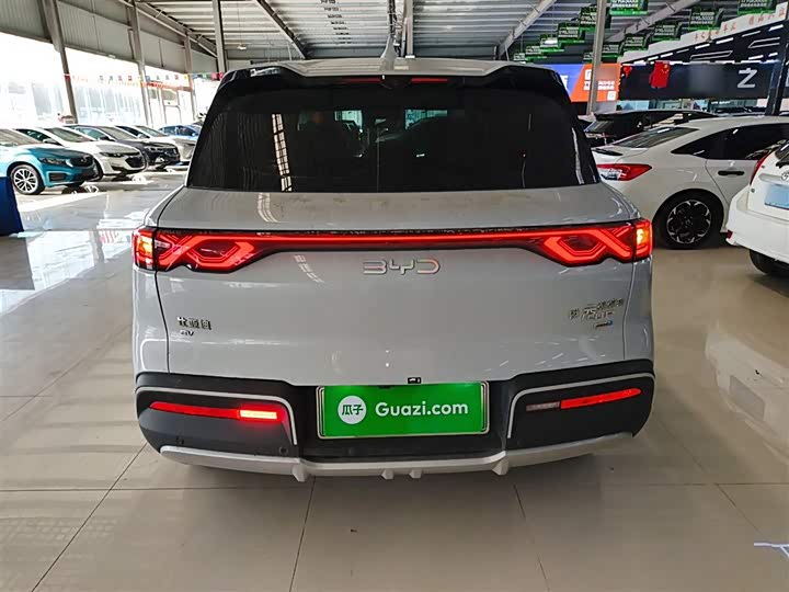 Фото 6 - BYD Yuan Up