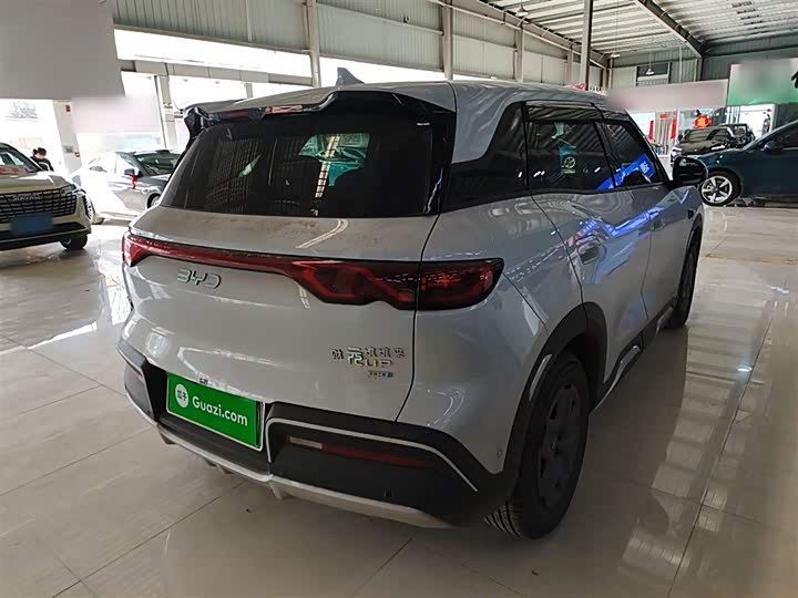 Фото 7 - BYD Yuan Up