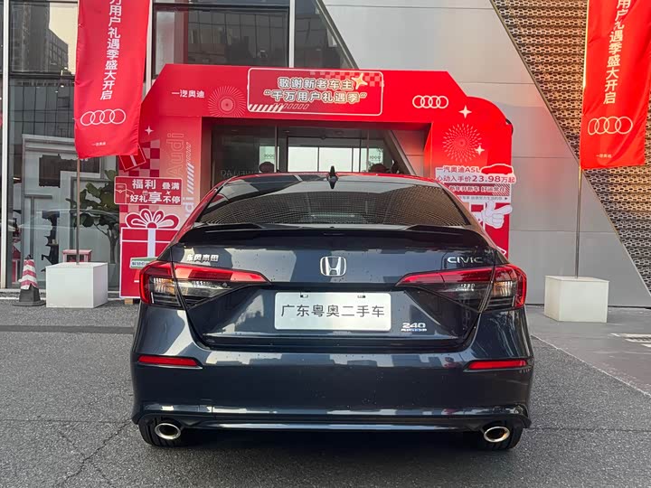 Фото 3 - Honda Civic