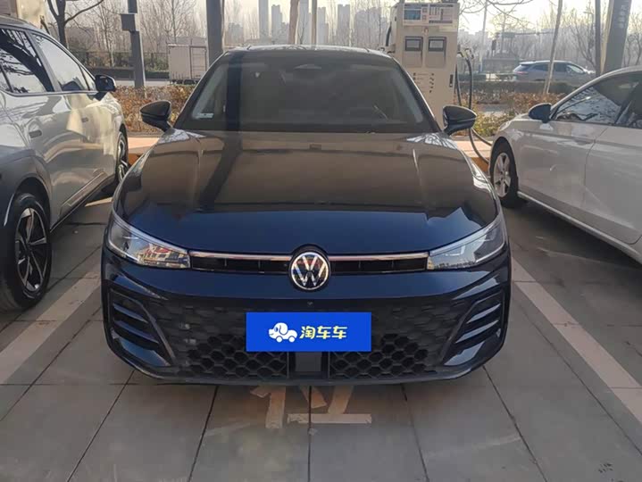 Фото 2 - Volkswagen Passat