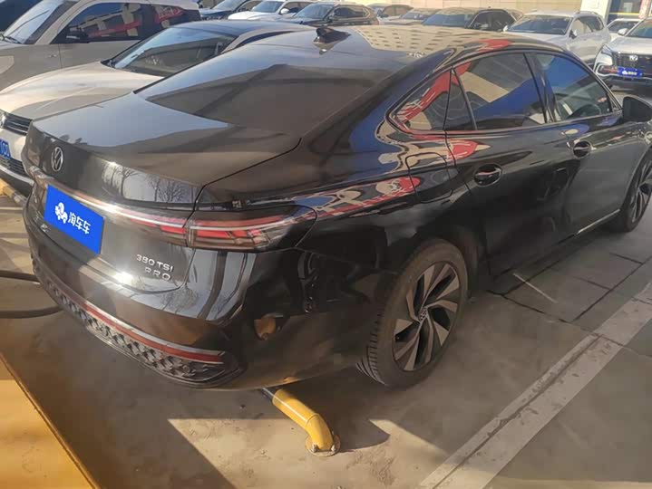 Фото 3 - Volkswagen Passat