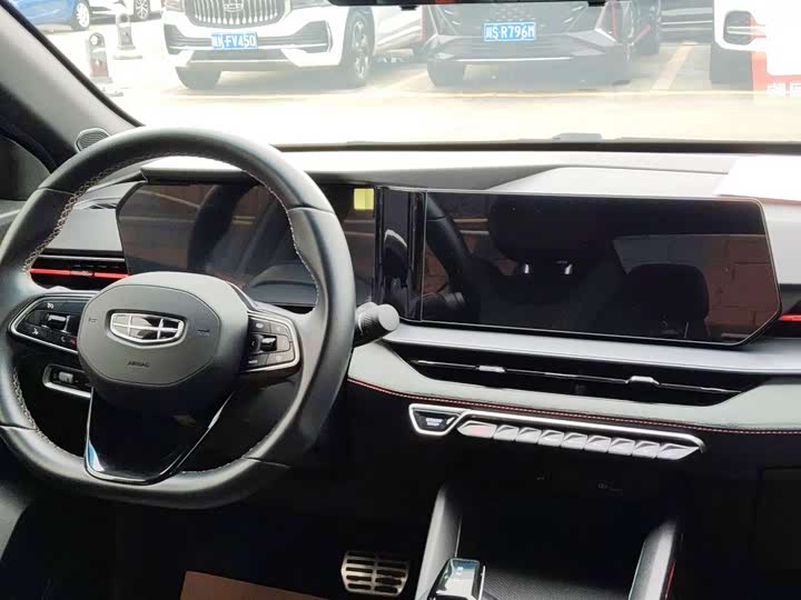 Фото 5 - Geely Binrui