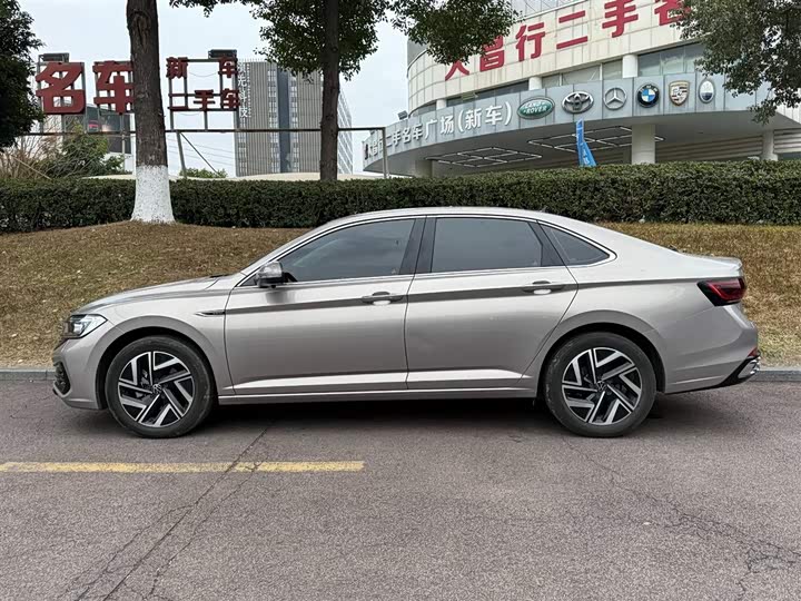 Фото 3 - Volkswagen Sagitar L