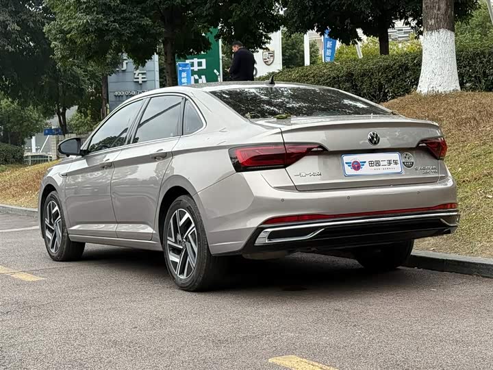 Фото 4 - Volkswagen Sagitar L