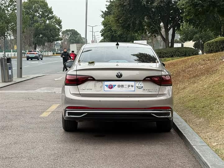 Фото 5 - Volkswagen Sagitar L