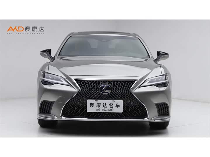 Фото 2 - Lexus LS