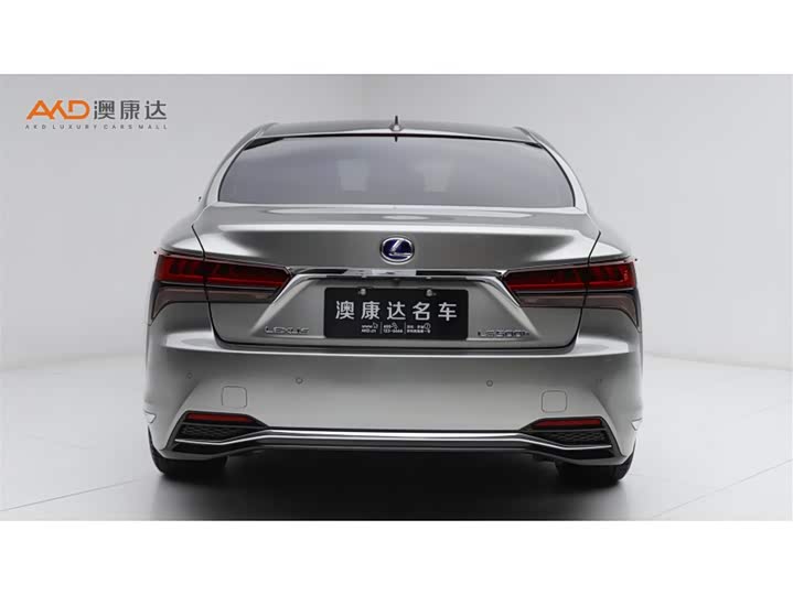 Фото 4 - Lexus LS