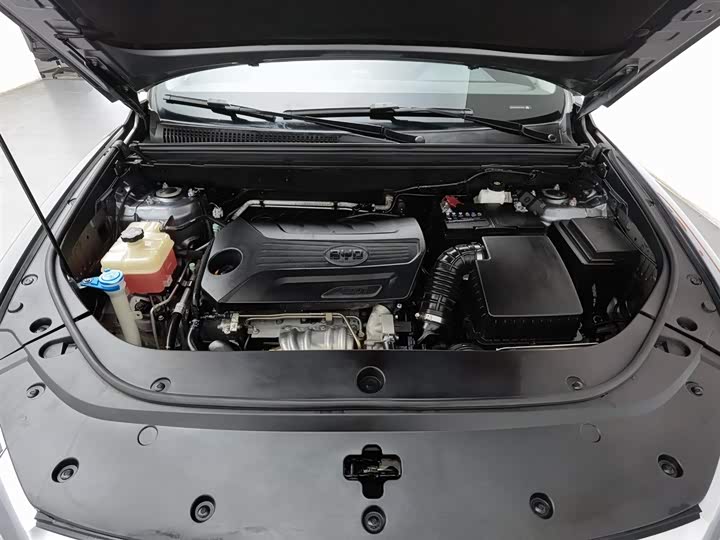 Фото 6 - BYD Song Pro