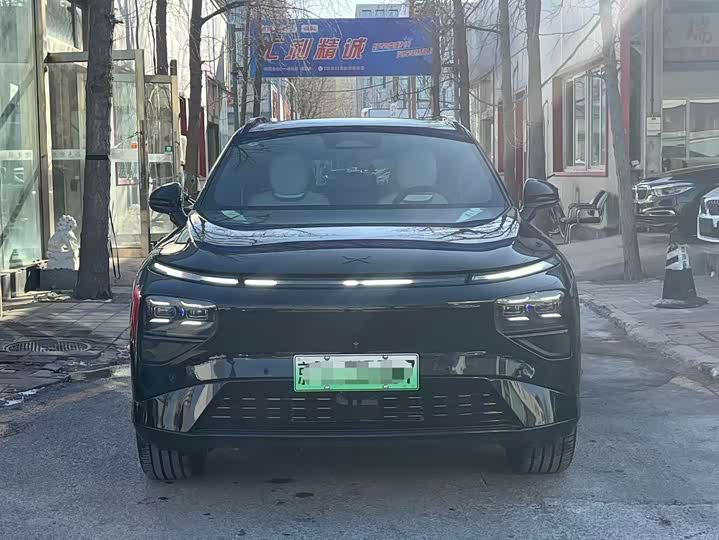 Фото 2 - XPeng G9