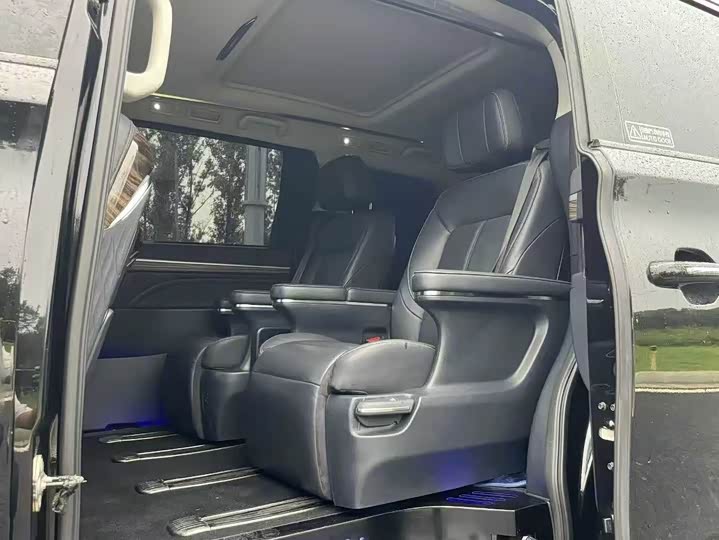 Фото 4 - GAC Trumpchi M8