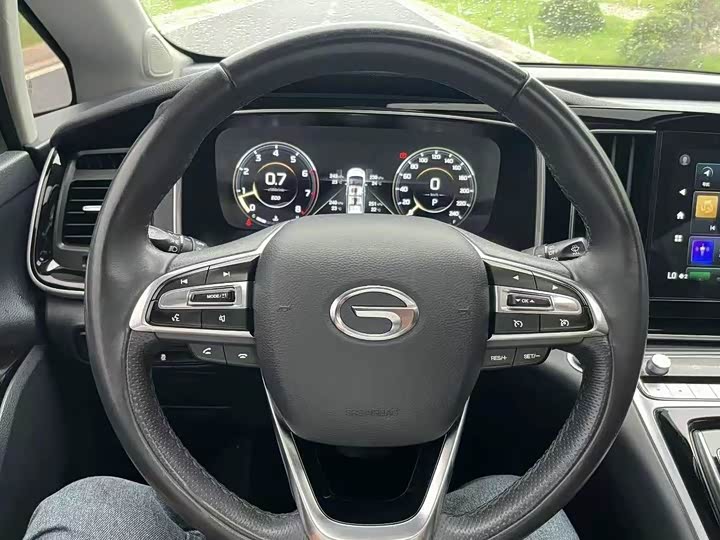 Фото 7 - GAC Trumpchi M8